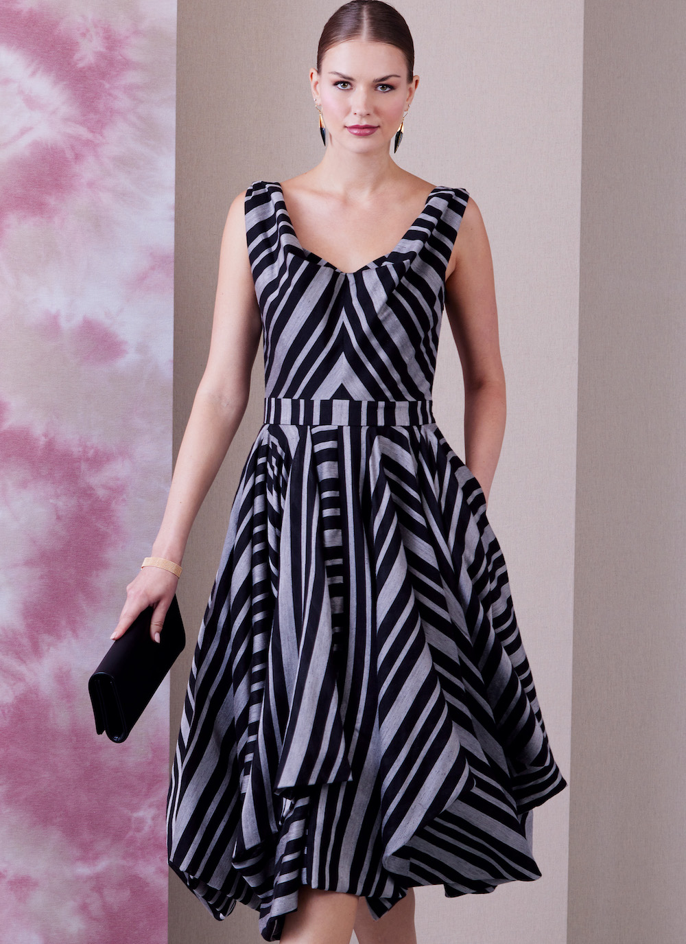 Vogue® Patterns Papierschnittmuster Kleid V1935