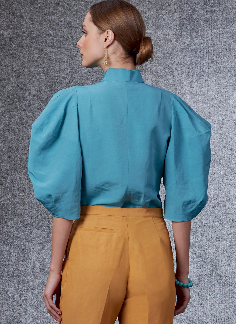 Vogue® Patterns Papierschnittmuster Damen Bluse & Hose (V1704)