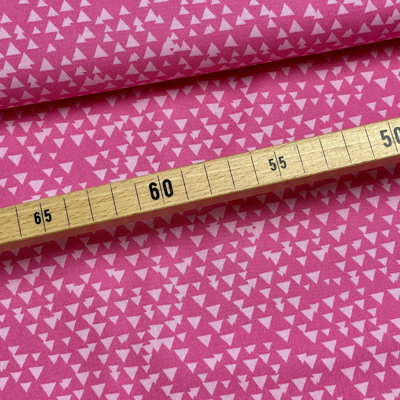 Patchwork Baumwollstoff Kleine Dreiecke pink - Meterware (10cm)