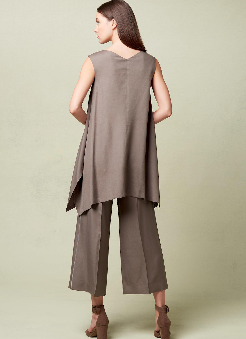 Vogue® Patterns Papierschnittmuster Damen Kleid & Hose  V1550 (Paco Peralta)