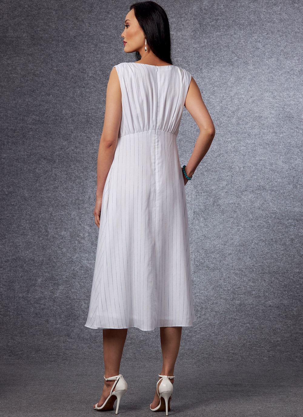 Vogue® Patterns Papierschnittmuster Kleid V1699