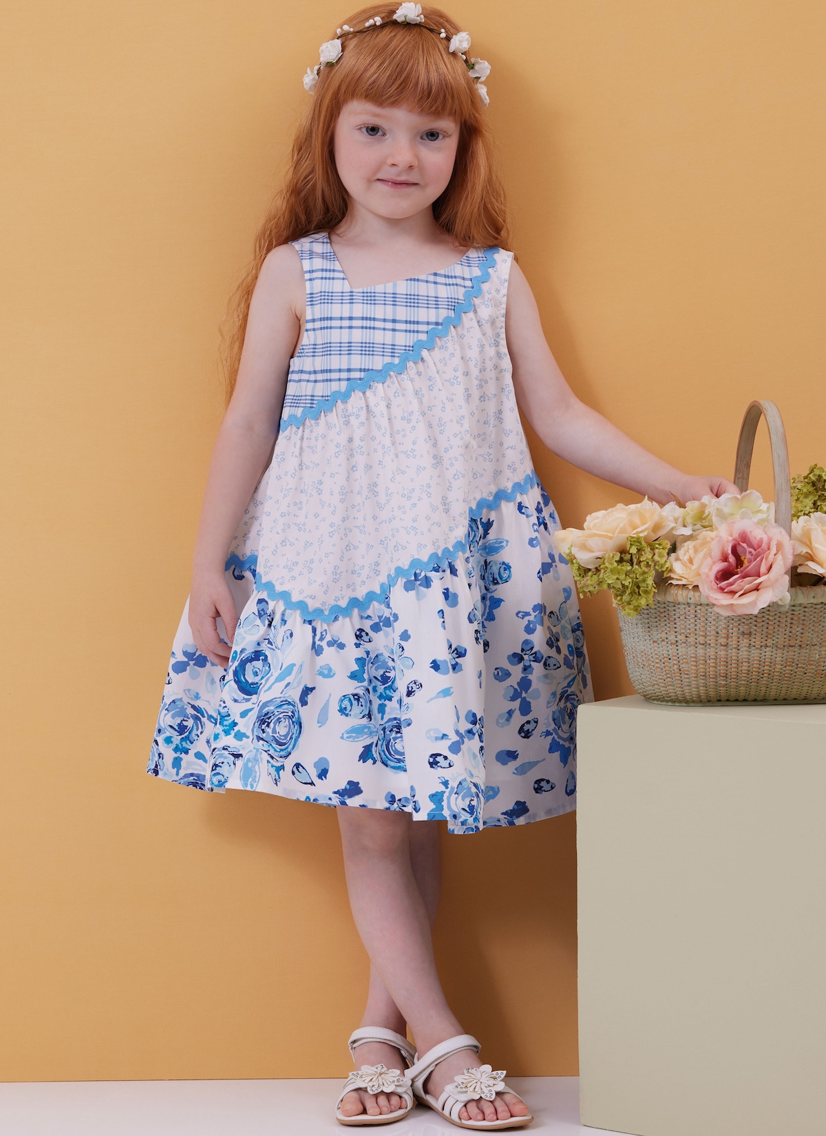 Butterick® Papierschnittmuster Kinder Kleid - B6988